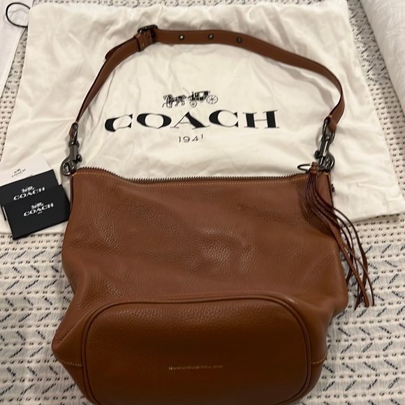 Coach handbag. - Picture 1 of 17